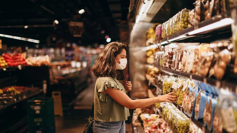 Heatmap visualization showing eye-tracking gaze fixation points on supermarket retail display