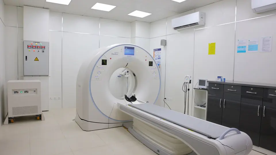 High-end hyperbaric oxygen chamber and cellular rejuvenation medical pod